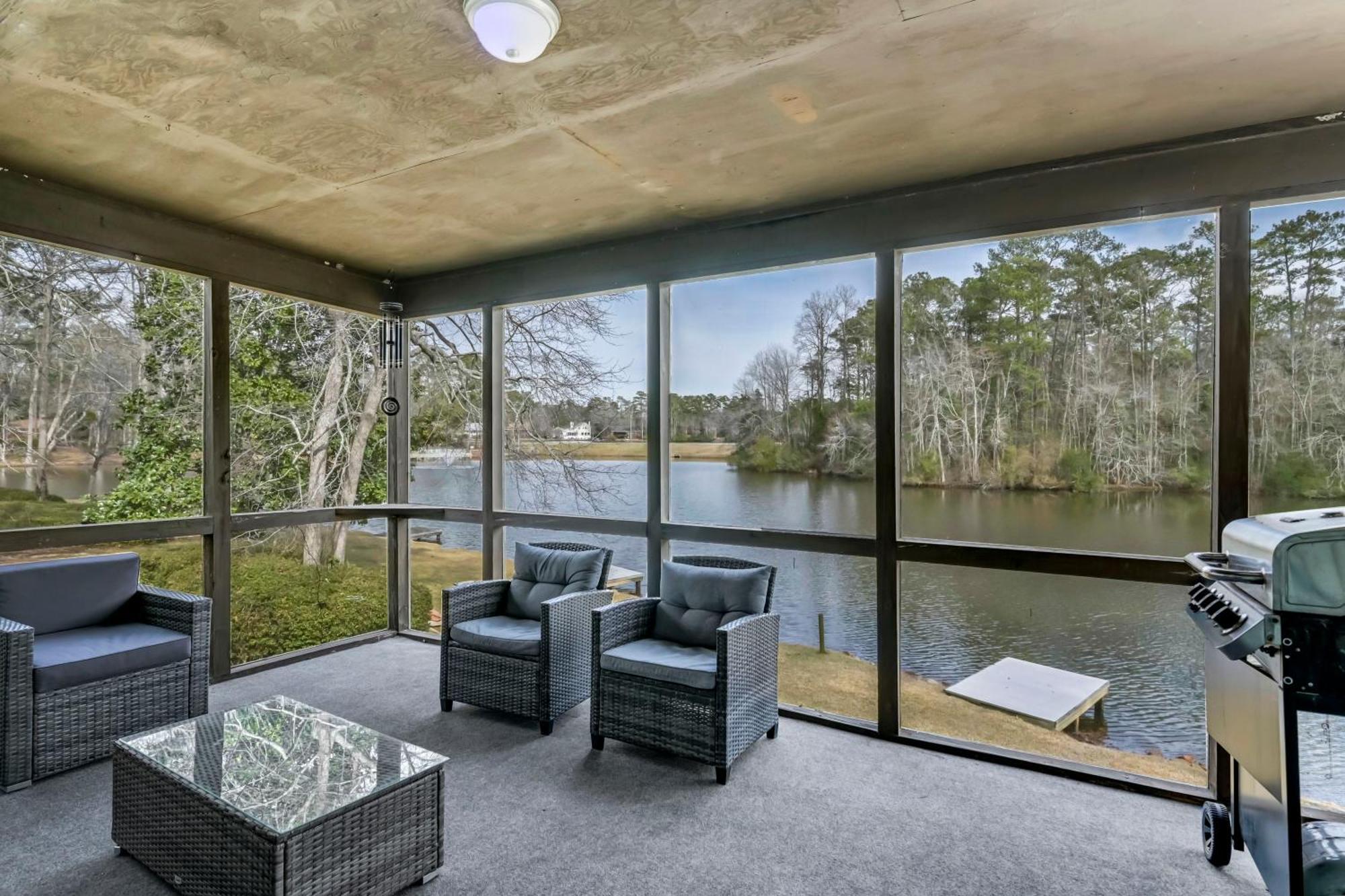 Lakeside Oasis - Fort Jackson Family Retreat Κολούμπια Εξωτερικό φωτογραφία